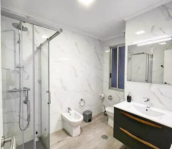 Candle Sáenz Díez *